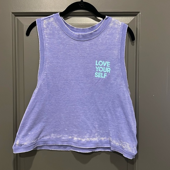 Cute loose fit cropped tank - Picture 1 of 2